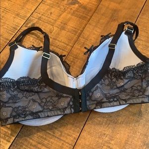 Cacique Intimates & Sleepwear - Lane Bryant Balconette lunes underwire bra Cacique Intimates & Sleepwear - Lane Bryant Balconette lunes underwire bra